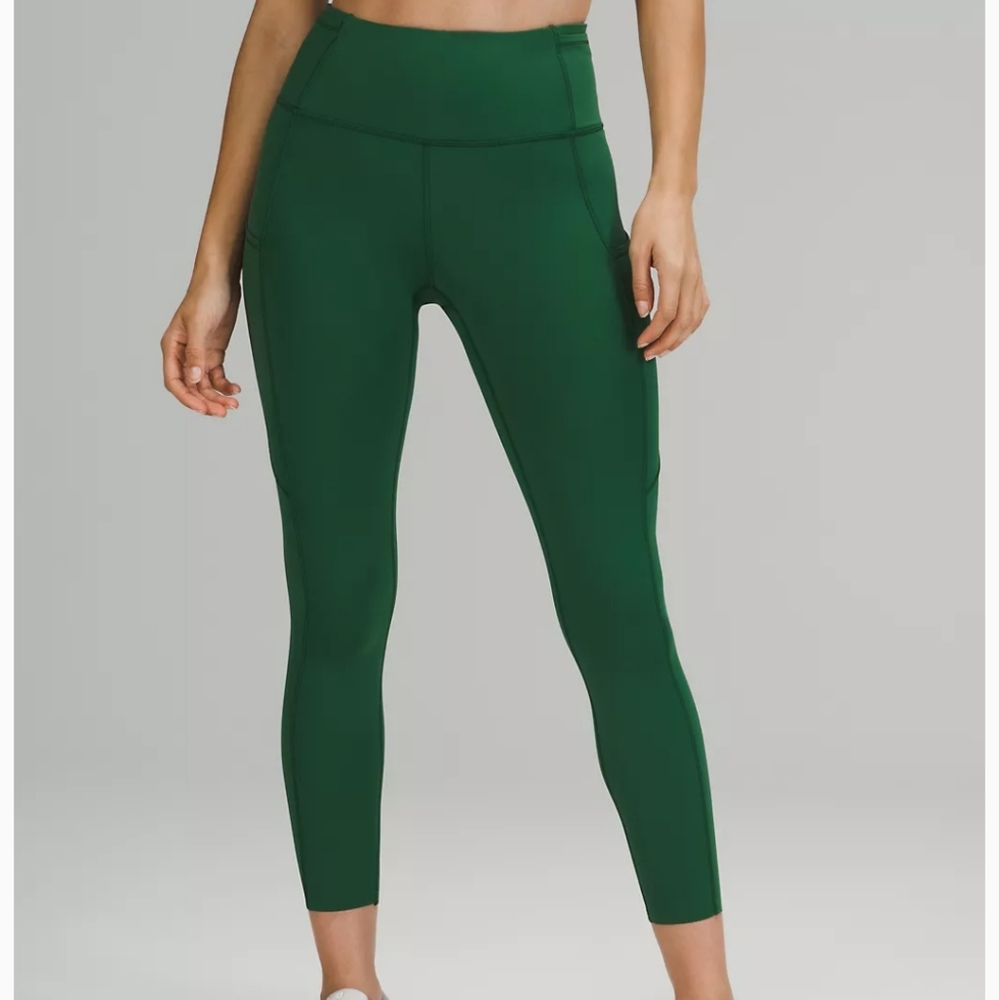 Lululemon Fast and Free High-Rise Tight 25" $138 Size 0